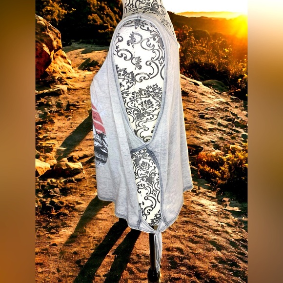 LAKE LOUISE open side tank top- Large - Picture 3 of 6